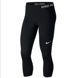 Nike Pro Crop Leggings